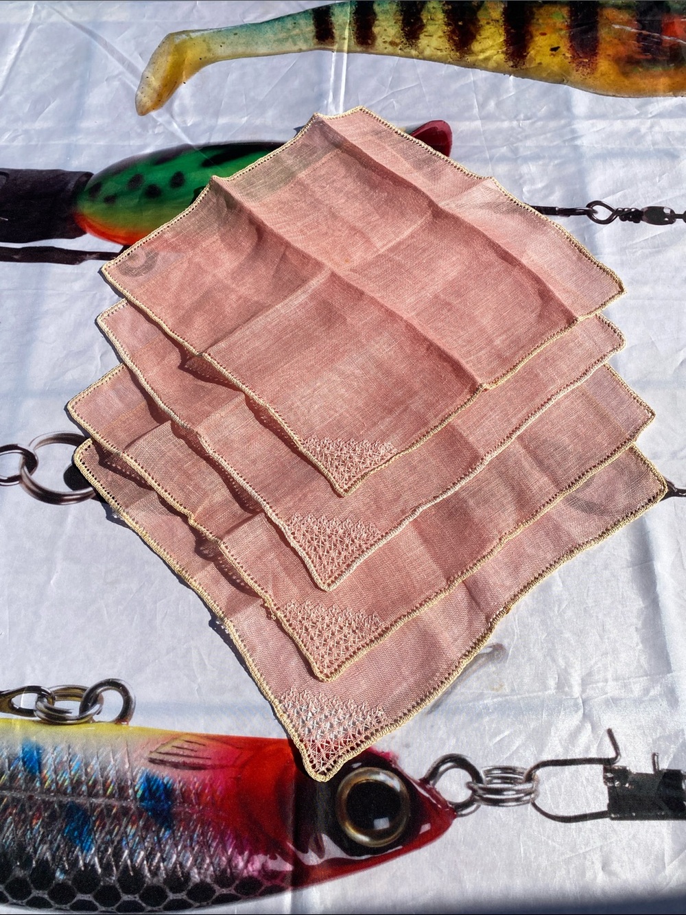 Vintage Dusty-Rose Hue Linen Napkins/Placemat Hand-Crocheted Trim - Set of 4